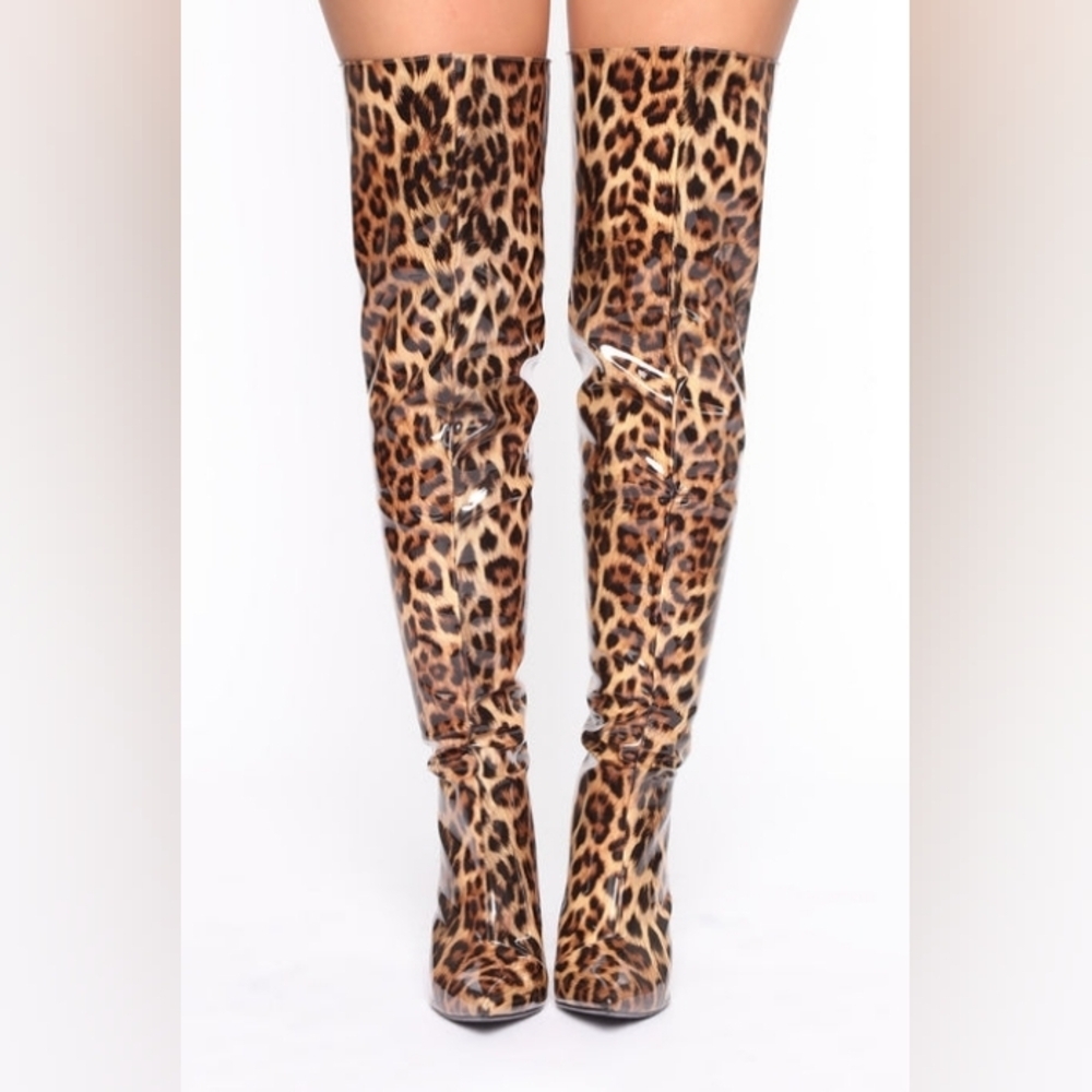 "FIERCE ATTRACTION" Leopard Pattern Over the Knee Patent Boots - Picture 3 of 4